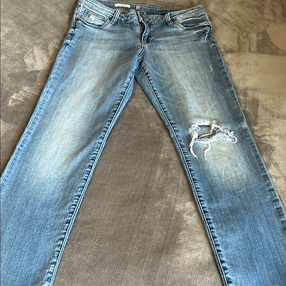 Kut from the Kloth Blue Straight Leg Jeans with Distressed Details - Picture 3 of 16